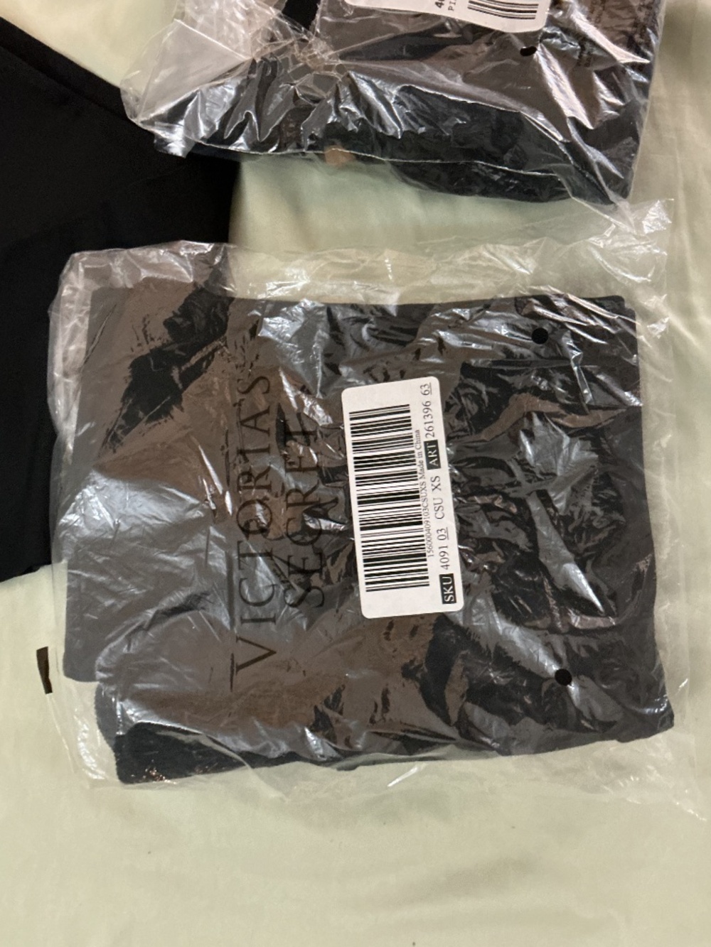 Victoria’s Secret PINK black seamless leggings, lot of 3 - Picture 2 of 9